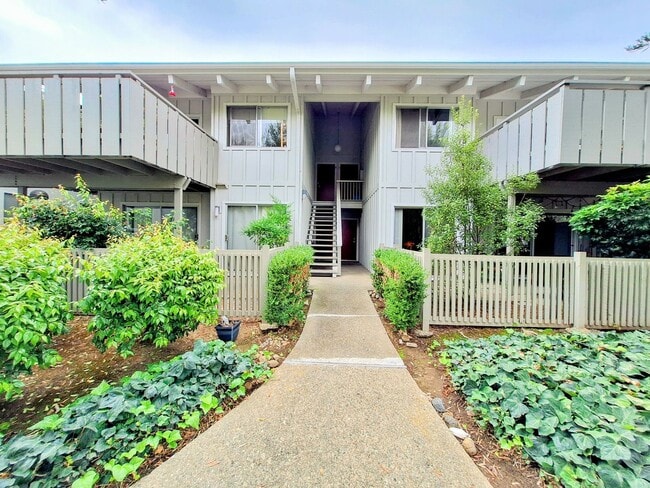 Spacious Second Floor 1bd Condo in Great P... - Spacious Second Floor 1bd Condo in Great P... Unidad 6