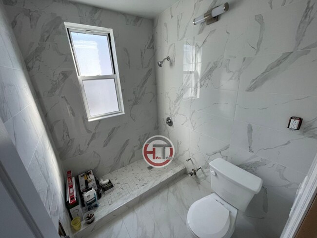 Photo - 737 Calhoun Ave Unidad 2