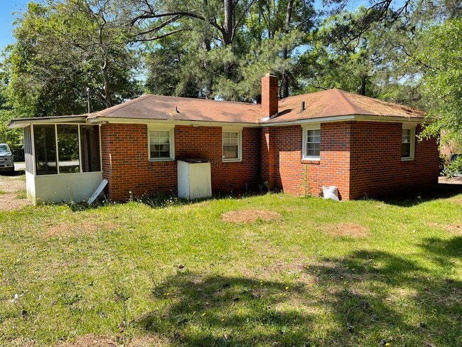 Photo - 817 W Marion St