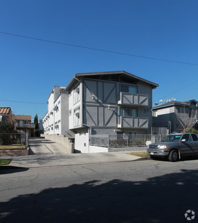 Primary Photo - 231 W Tujunga Ave