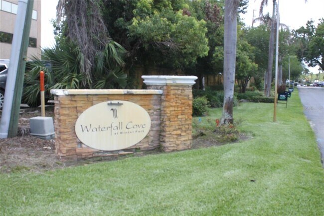 1695 Lee Rd Unit A101