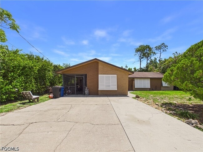 Photo - 18541 Iris Rd