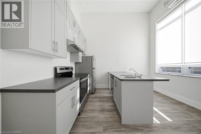 Photo - 11 Queen St Unit 303