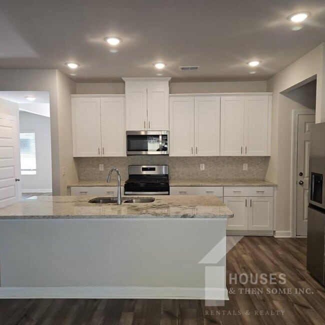 Photo - 185 Vickery Rd