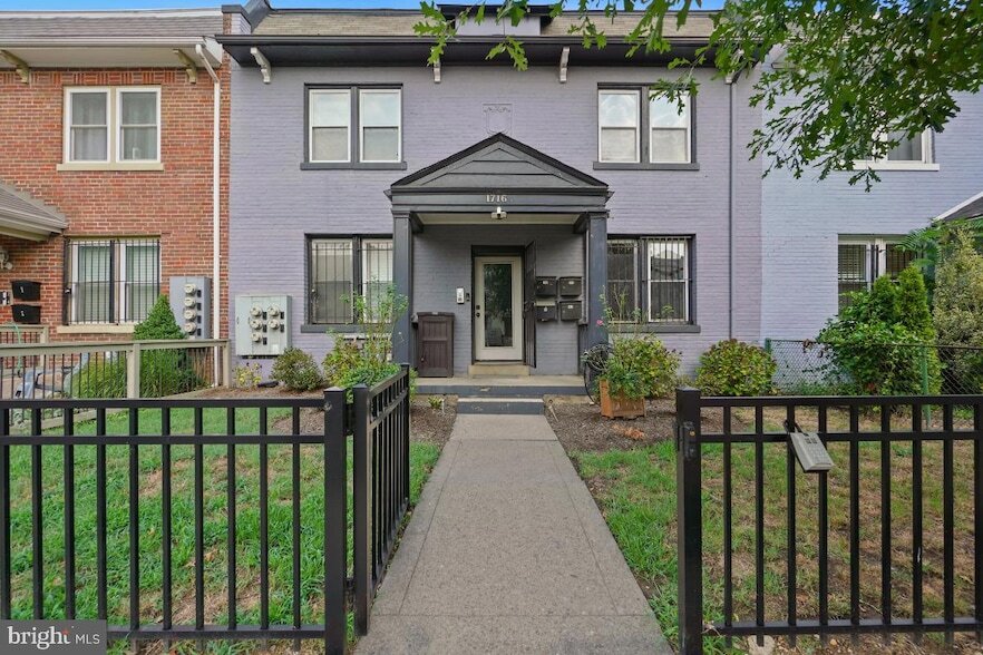 Photo - 1716 West Virginia Ave NE