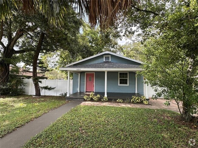 Building Photo - 1004 E Louisiana Ave Rental