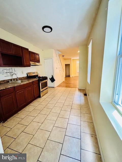 Photo - 3050 N Sydenham St