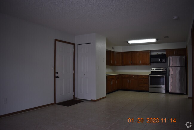 Building Photo - 12043 W Cross Dr Unit 205 Rental