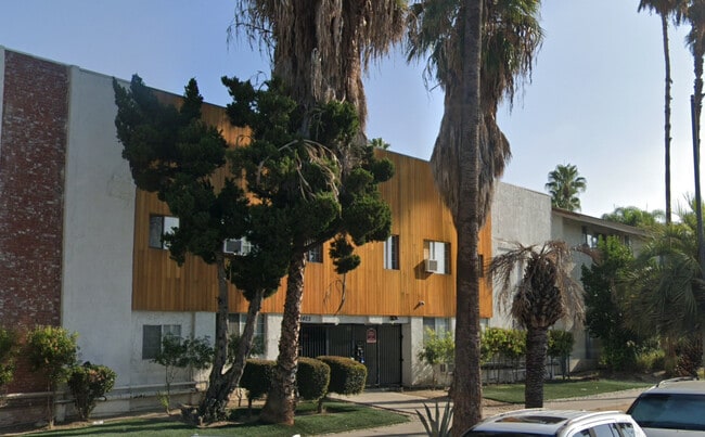 Photo - Shermanair Apartments