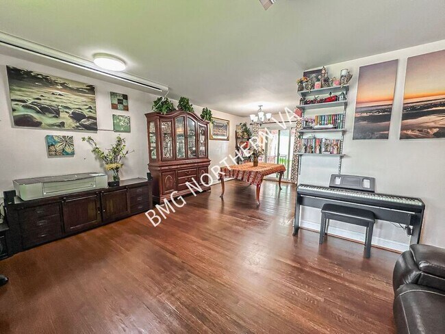 Photo - 8237 Smithfield Ave