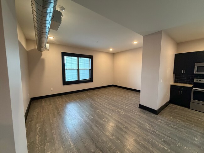 Photo - Penn Ave Unit 13