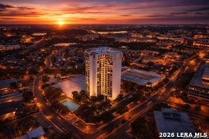 Building Photo - 7701 Wurzbach Rd Unit 1802