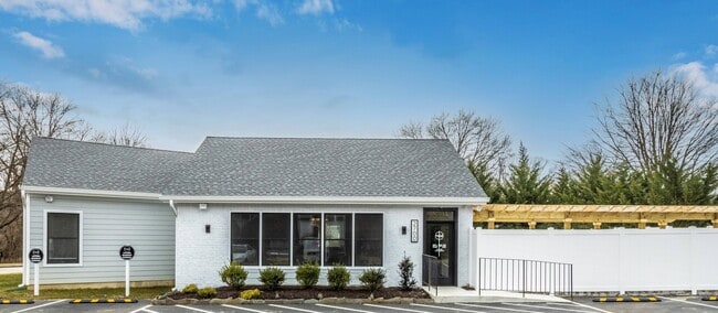 Leasing Center