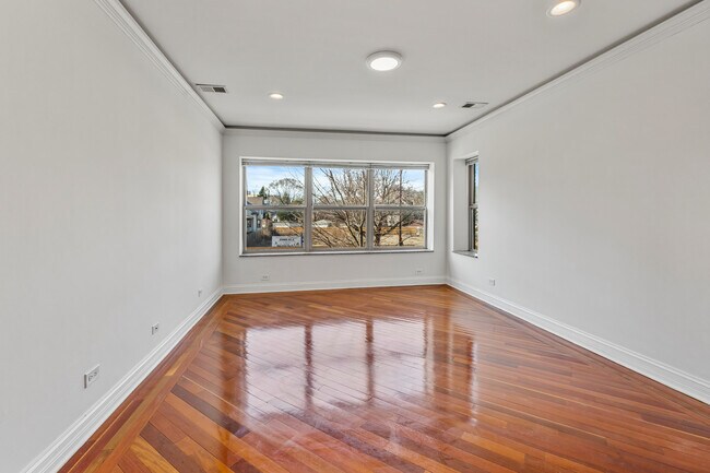 Photo - 7227 N Rogers Ave Unit 1W