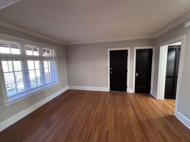 Photo - 7556 Byron Pl