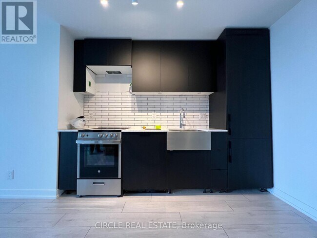 Photo - 270 Dufferin St Unité 813