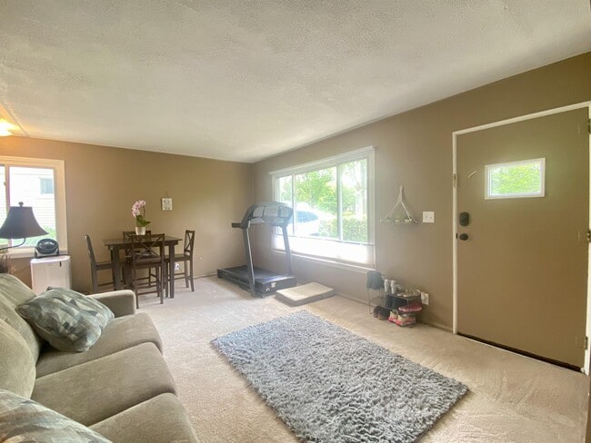 Photo - 1117 Kay Pkwy