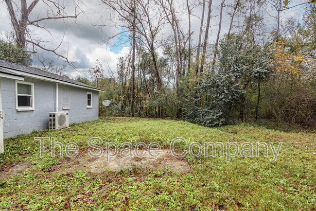 209 Testament Ln