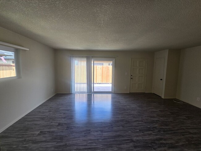 Photo - Woodland359 Unidad C