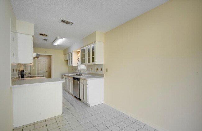 Photo - 6115 Briar Glade Dr