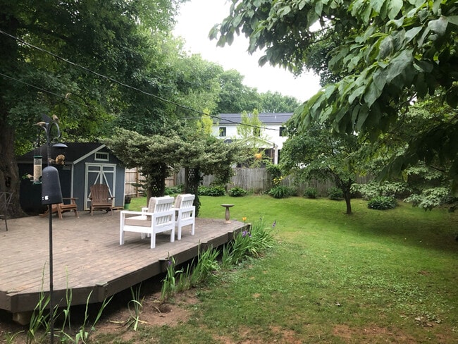Photo - 203 Maple St