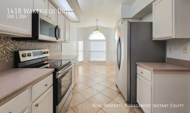 Photo - 1418 Wakefield Dr
