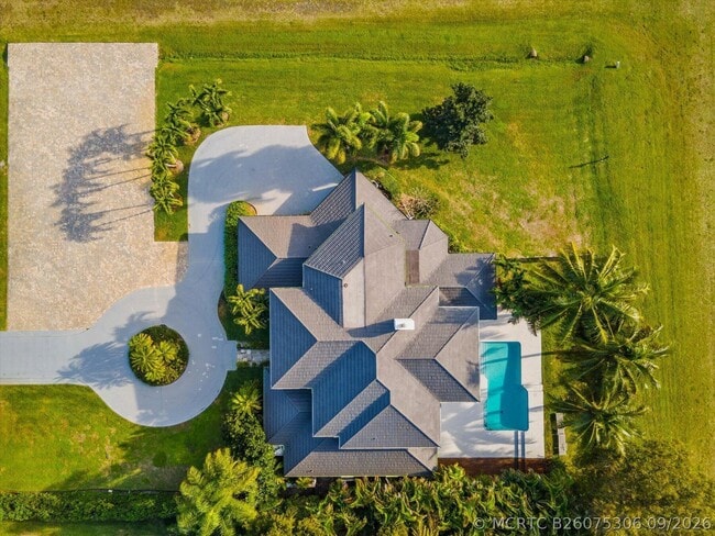 2135 Windsock Way