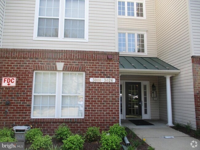 Building Photo - 3018 Hunting Ridge Dr Unit 3018 Rental