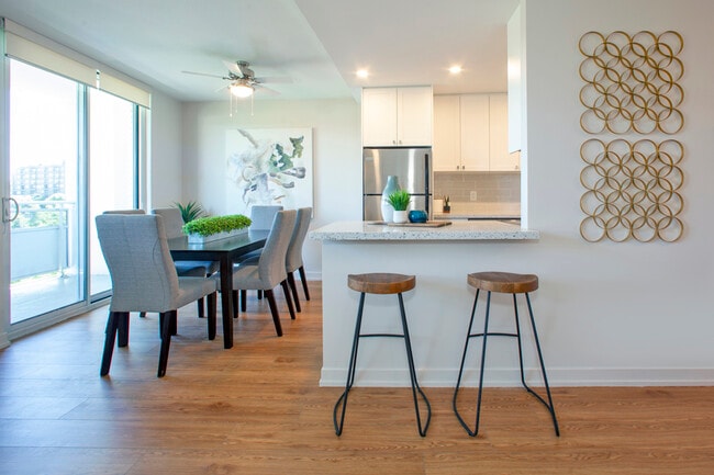 Photo - Harbourview Apartments