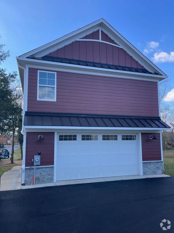 Building Photo - 5603 Hill Top St Rental