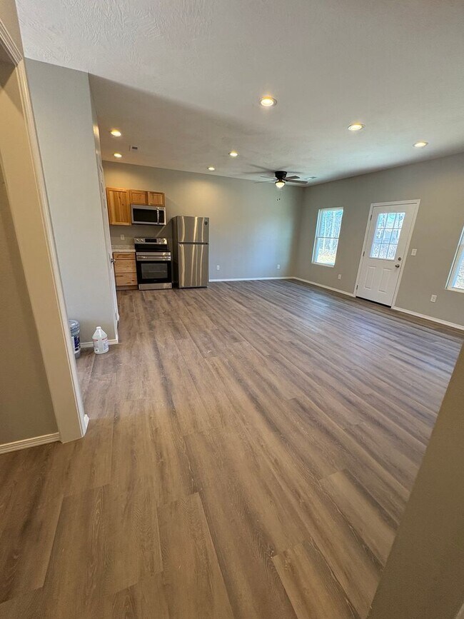 Photo - 598 N Airport Rd Unit 596  N Airport Rd