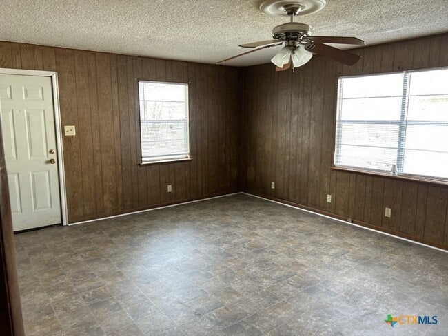 Photo - 1315 Jefferis Ave