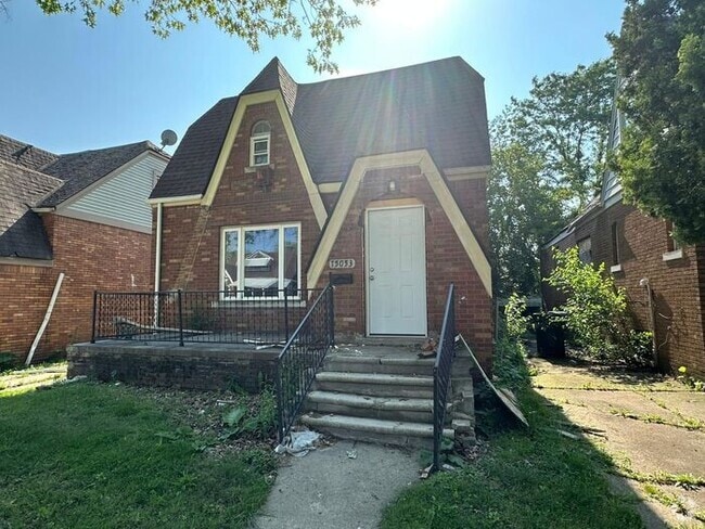Building Photo - Charming House in the heart of Detroit