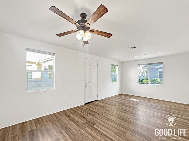 Photo - Beautiful 3B/2.5BA Townhouse in Imperial Beach with Loft, Private Patio & 2-Car Garage