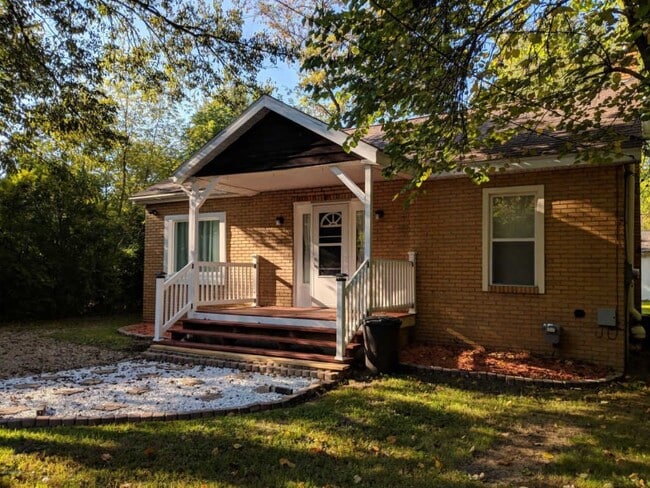 Photo - 2155 Mt Olivet Rd House