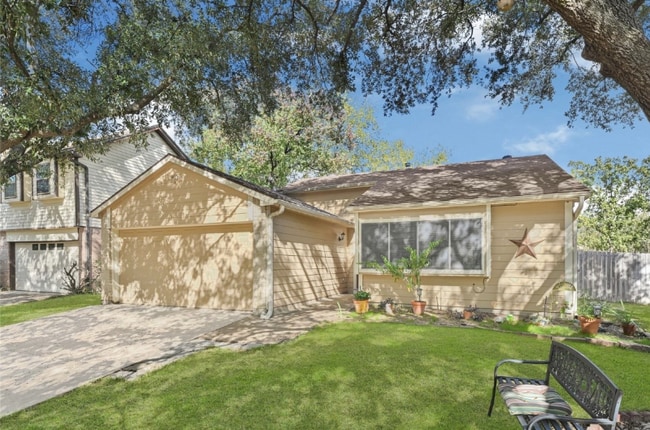 Building Photo - 19330 Evening Glen Dr