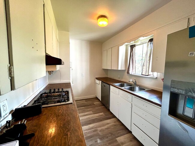 Photo - 3304 Tom Green St