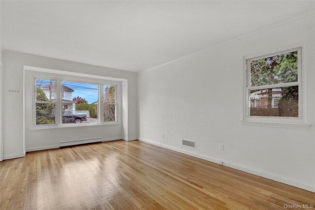 Photo - 330 Harvard Rd