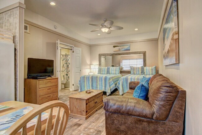 Photo - 704 Island Retreat Ct Unidad SI FL1-ID1023231P