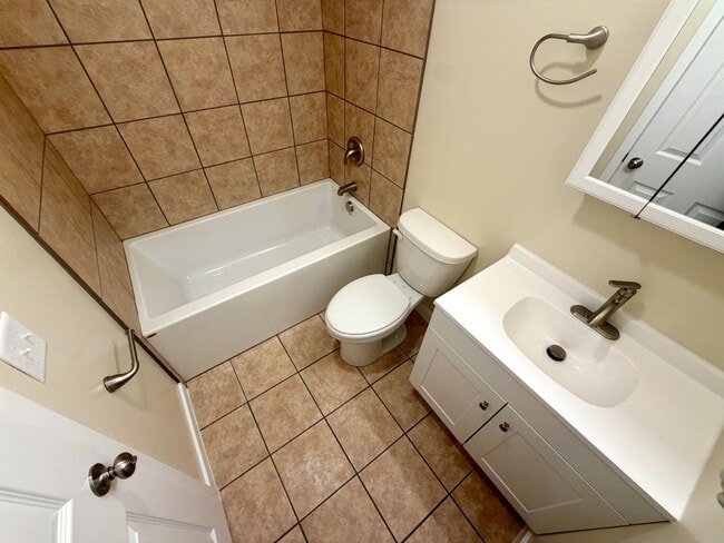 Photo - 1380 Cleveland St Unit A