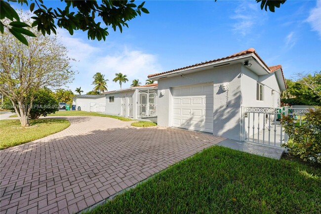 Photo - 331 SW 123rd Ave