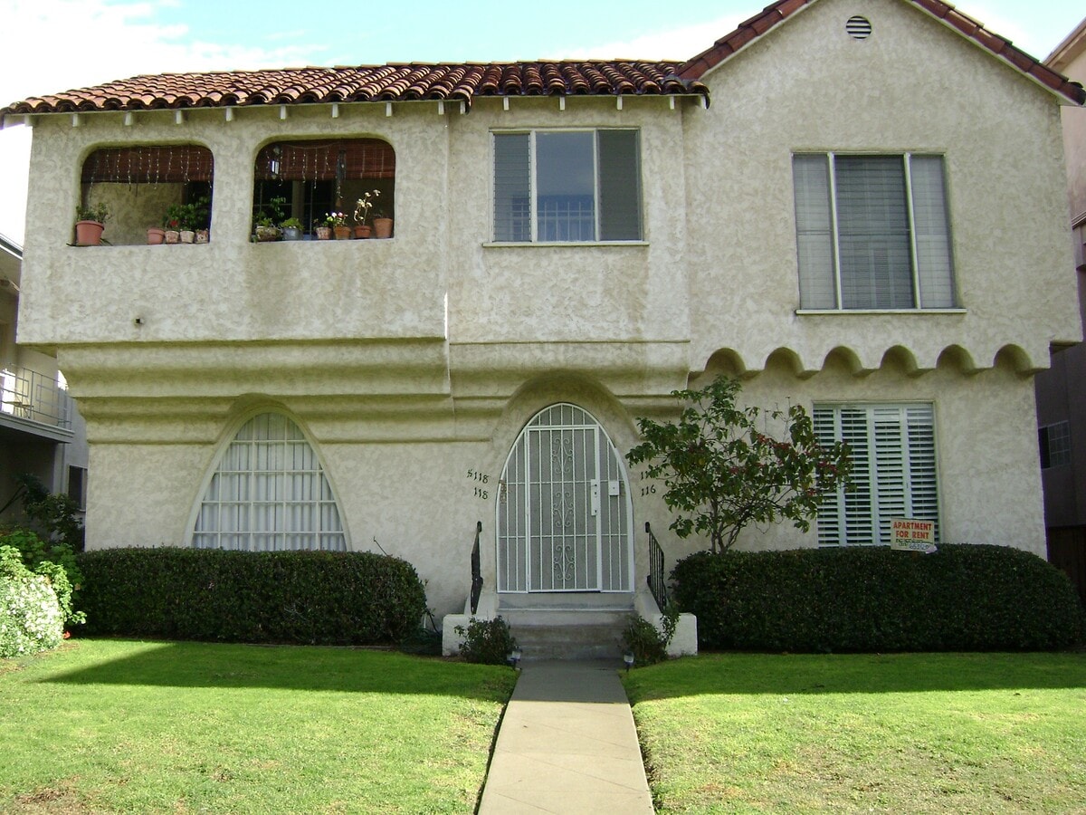 Spanish Style 4-Plex - 116 N Croft Ave Unit 116 1/2