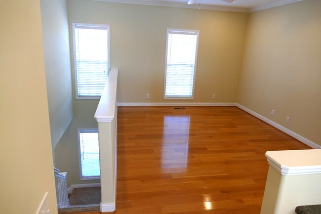 Photo - 104 Mahler Ave