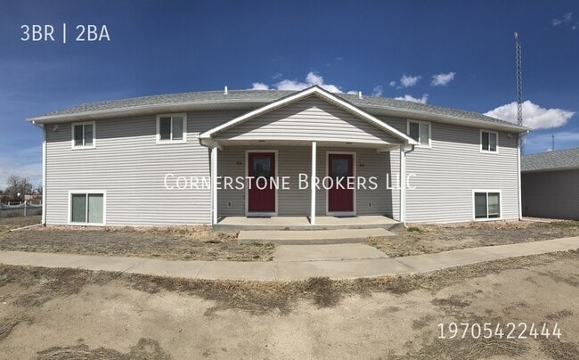 Building Photo - 214 Chapman St Rental