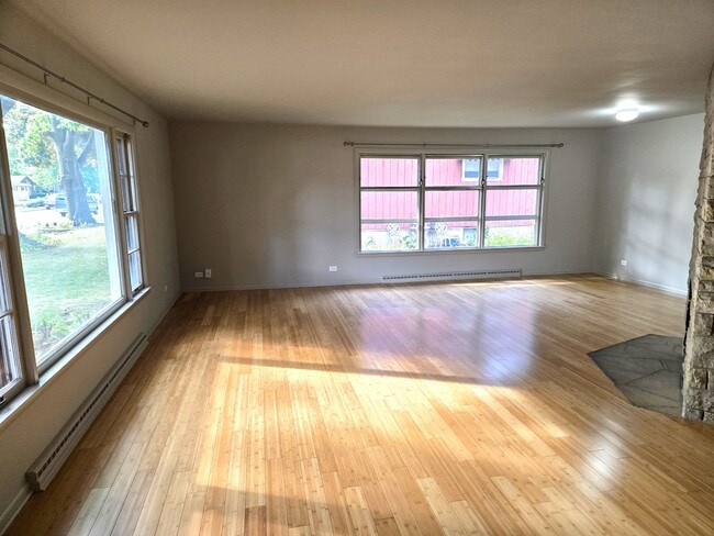 Photo - 448 Hubbard Ave