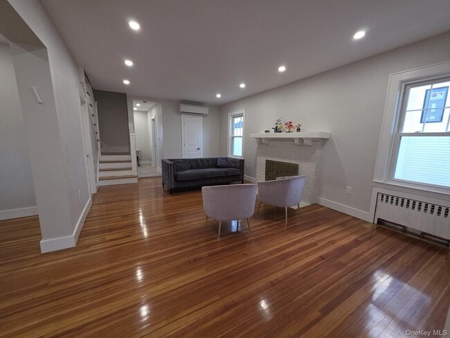 Photo - 325 Pacific Ave