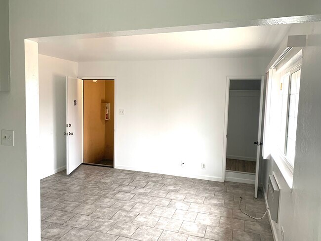 Photo - 6240 Martin Luther King Jr