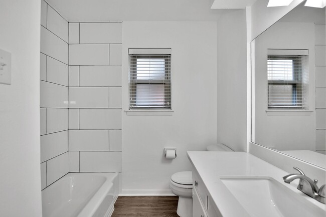 Photo - 10513 Moorberry Ln