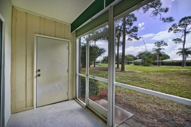 Photo - 18081 SE Country Club Dr