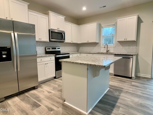 Photo - 85 Henhouse Ct